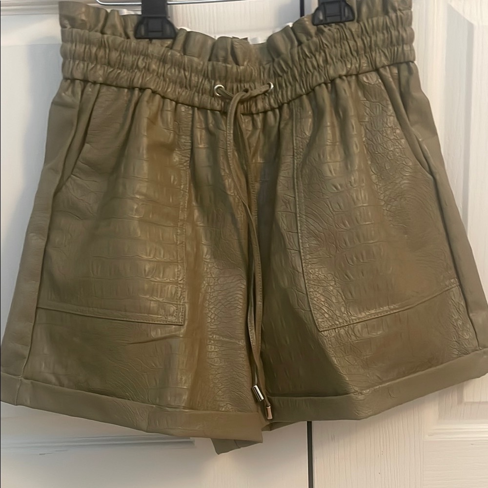 Zenana Outfitters High Waist Green Shorts
